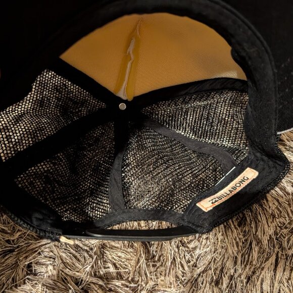 Billabong Womens Adjustable Trucker Hat B&W Beach Surfer Graphic NWOT - Picture 5 of 6